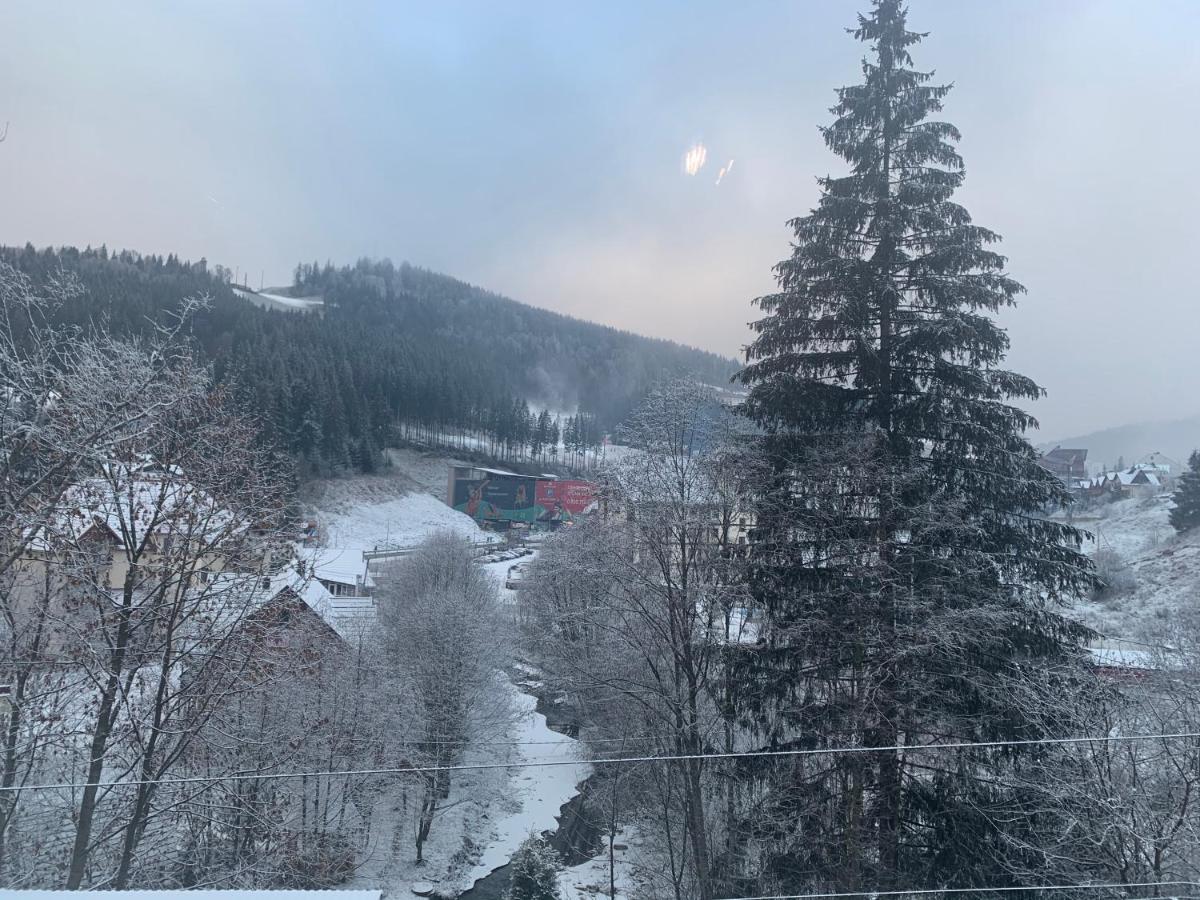 Маєток "Zymon & Ski" Bukovel Exterior photo